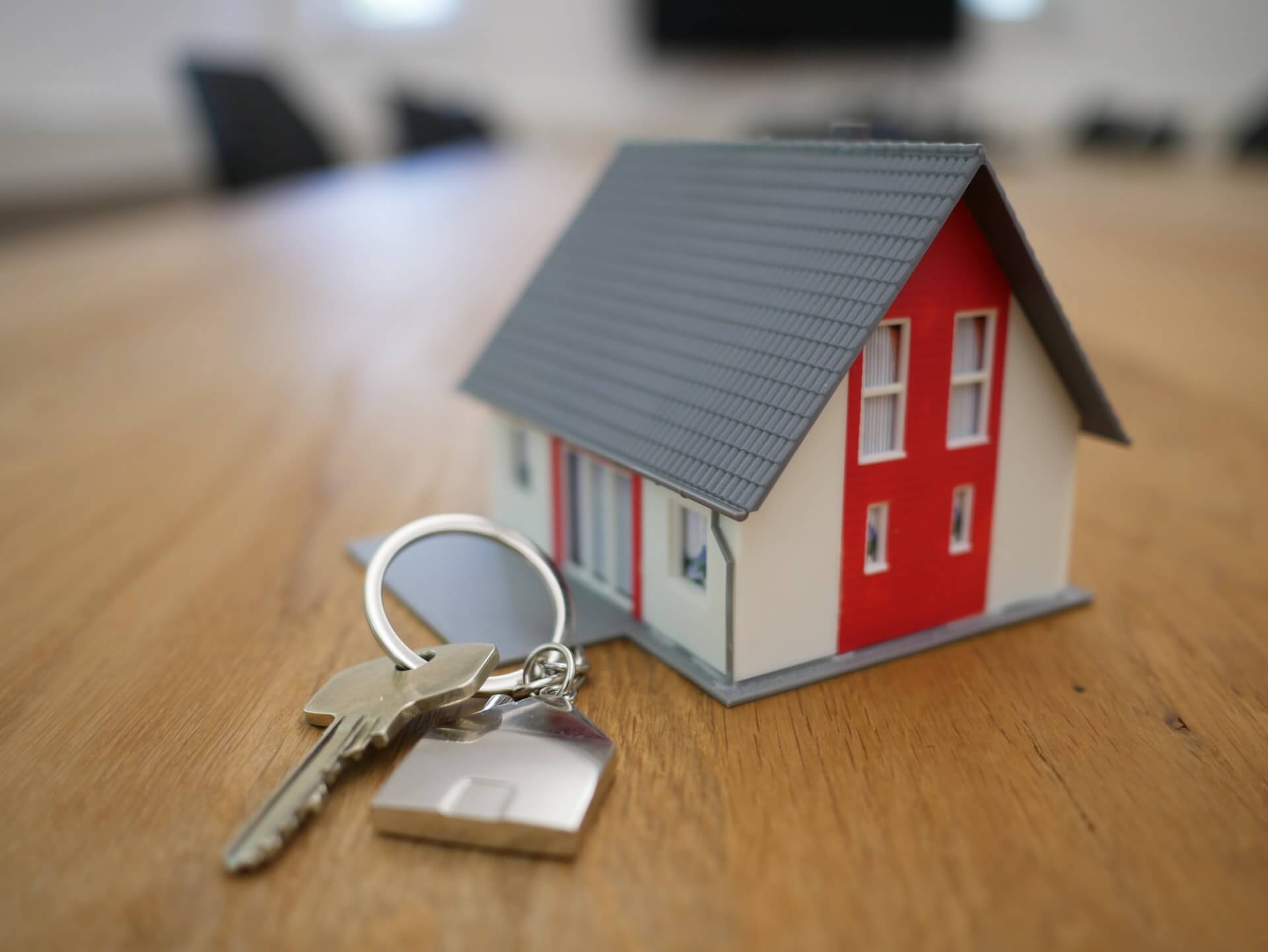 tiny home and keys